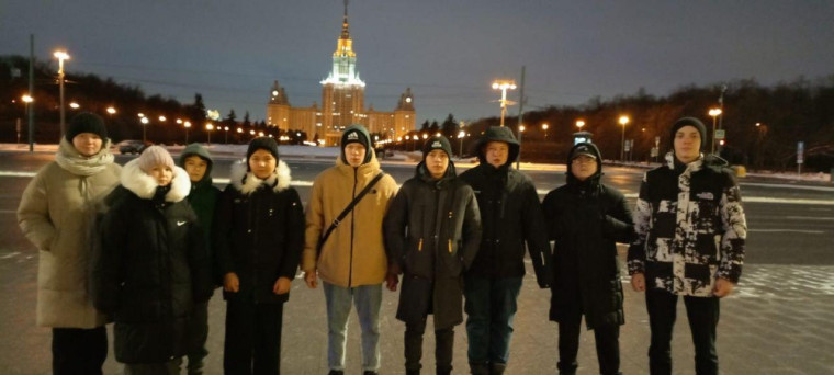 Путешествие в Москву на Кремлёвскую ёлку.