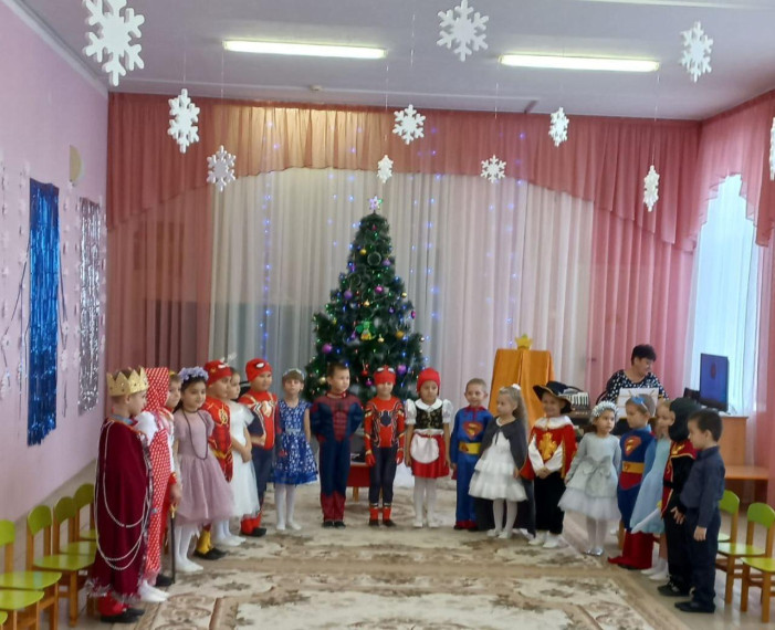 Новогодний праздник в дошкольных группах.
