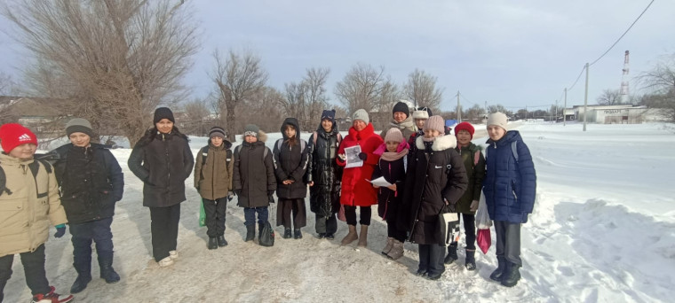 Пятиклассники приняли участие во Всероссийской акции памяти «Блокадный хлеб».