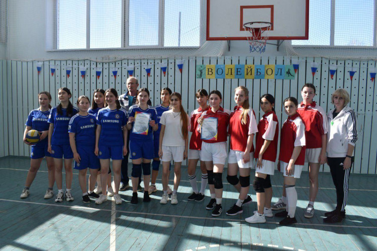В БМО прошли соревнования по волейболу среди девушек сельских образовательных организаций Спартакиады ЭМР.